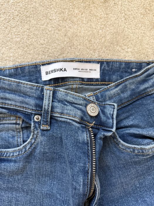 Сини дънки Bershka