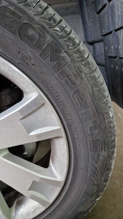 летни гуми 235/55/18 100V