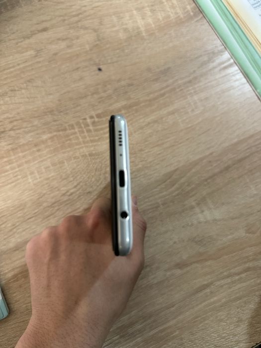 Samsung A31 64gb srocno