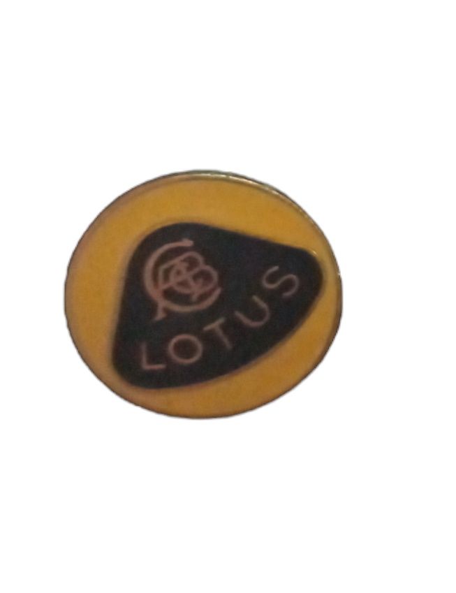 Insignă auto lotus pe galben