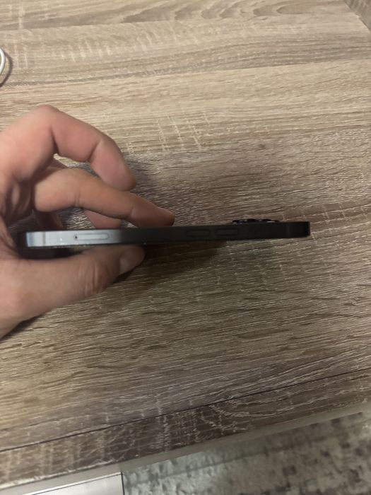 Vand Iphone 14 full box