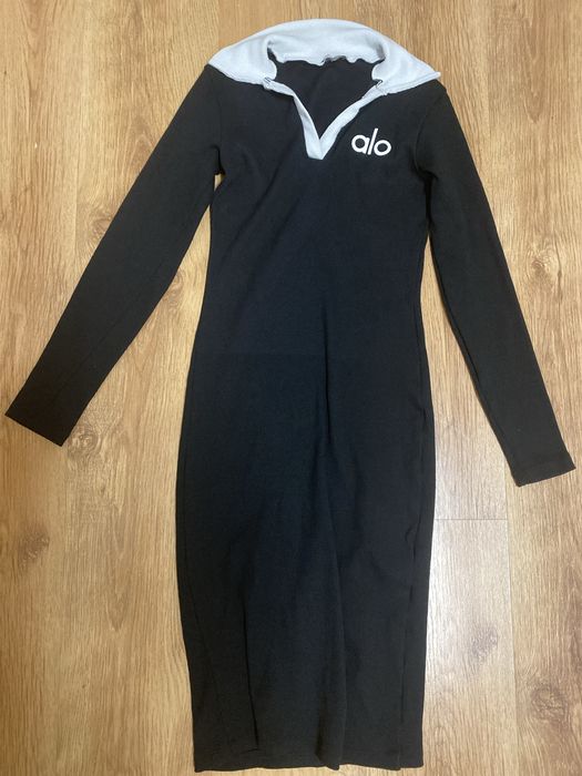 Рокля тип Alo с дълъг ръкав
