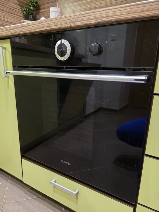 Фурна за вграждане Gorenuje