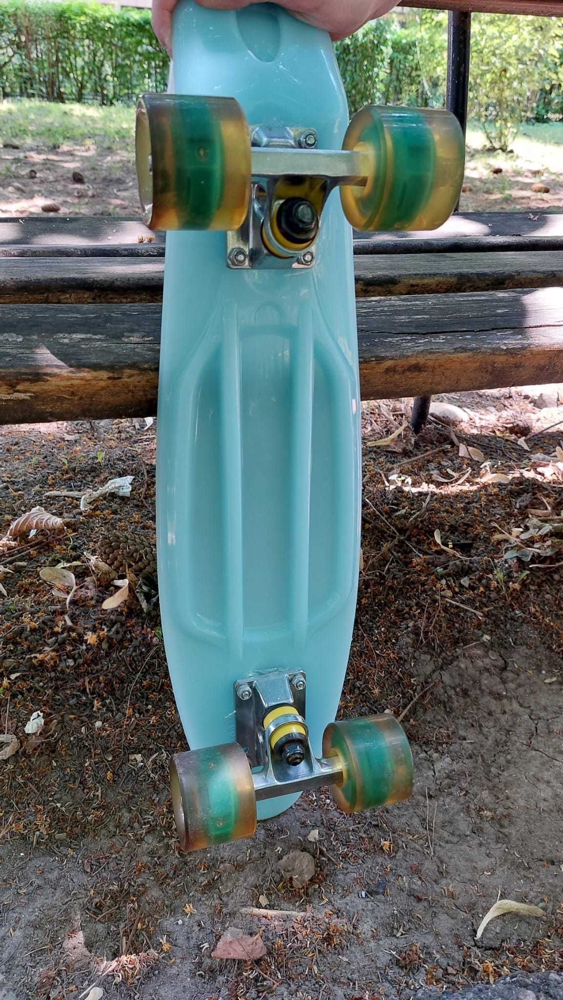 Cel mai interesant penny board pentru tine si prietenii tai!