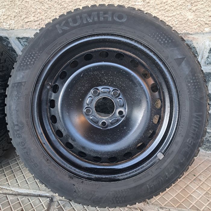 Зимни Гуми KUMHO 205/55/16 Fokus Mk2
