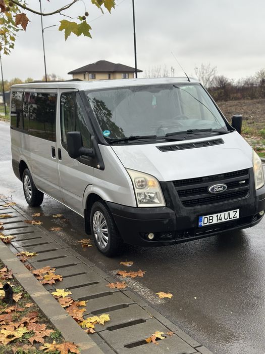 Ford Transit 8+1