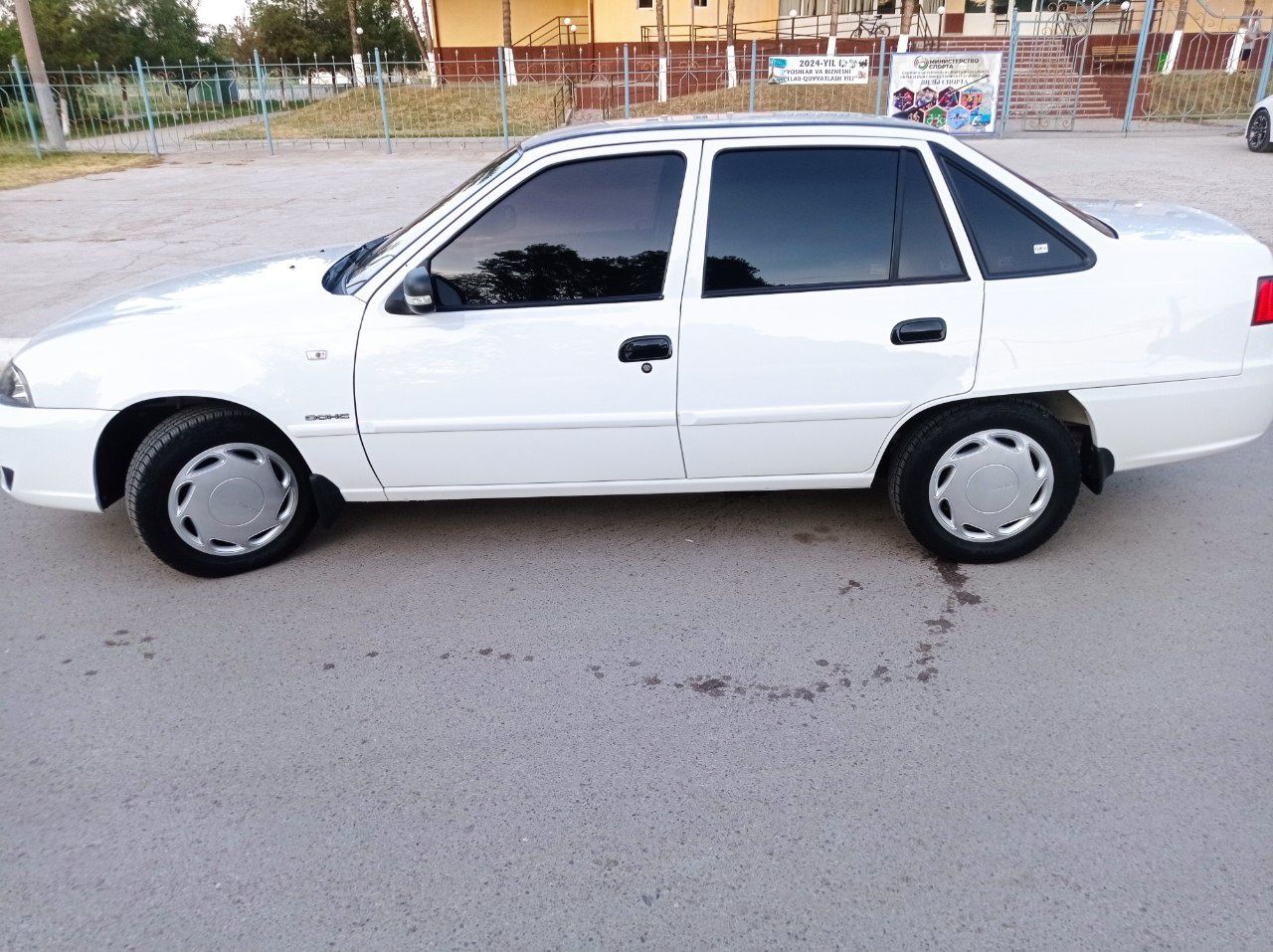 Nexia 2     1.6 motor