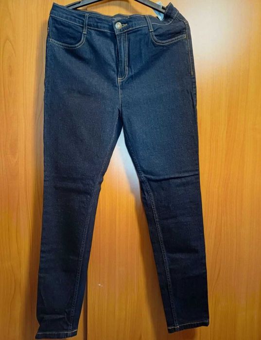 Blue jeans M&S, culoarea albastru inchis - indigo. Marimea L (EUR 40)