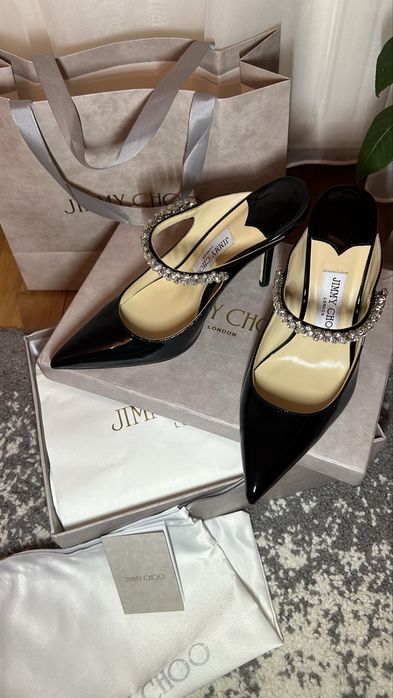 Pantofi jimmy choo pe stoc doua bucati si pe comanda
