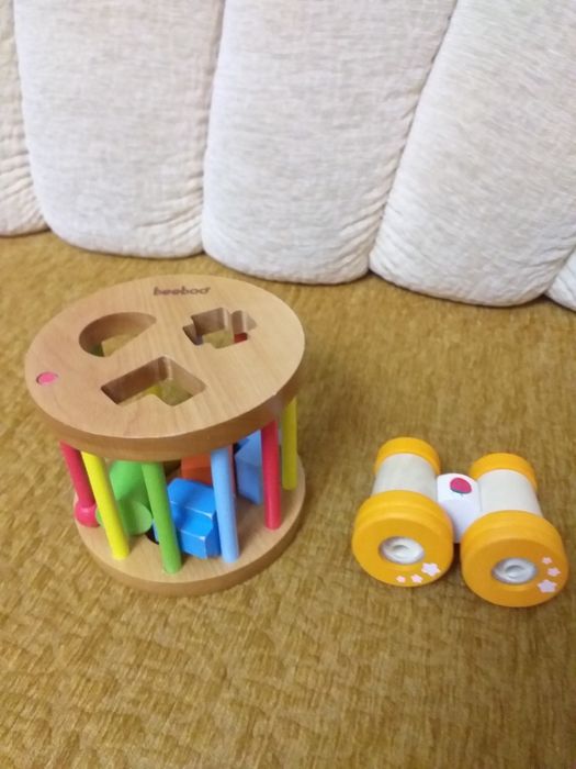 Vand diverse jucarii din lemn de fag pentru copii stare excelenta