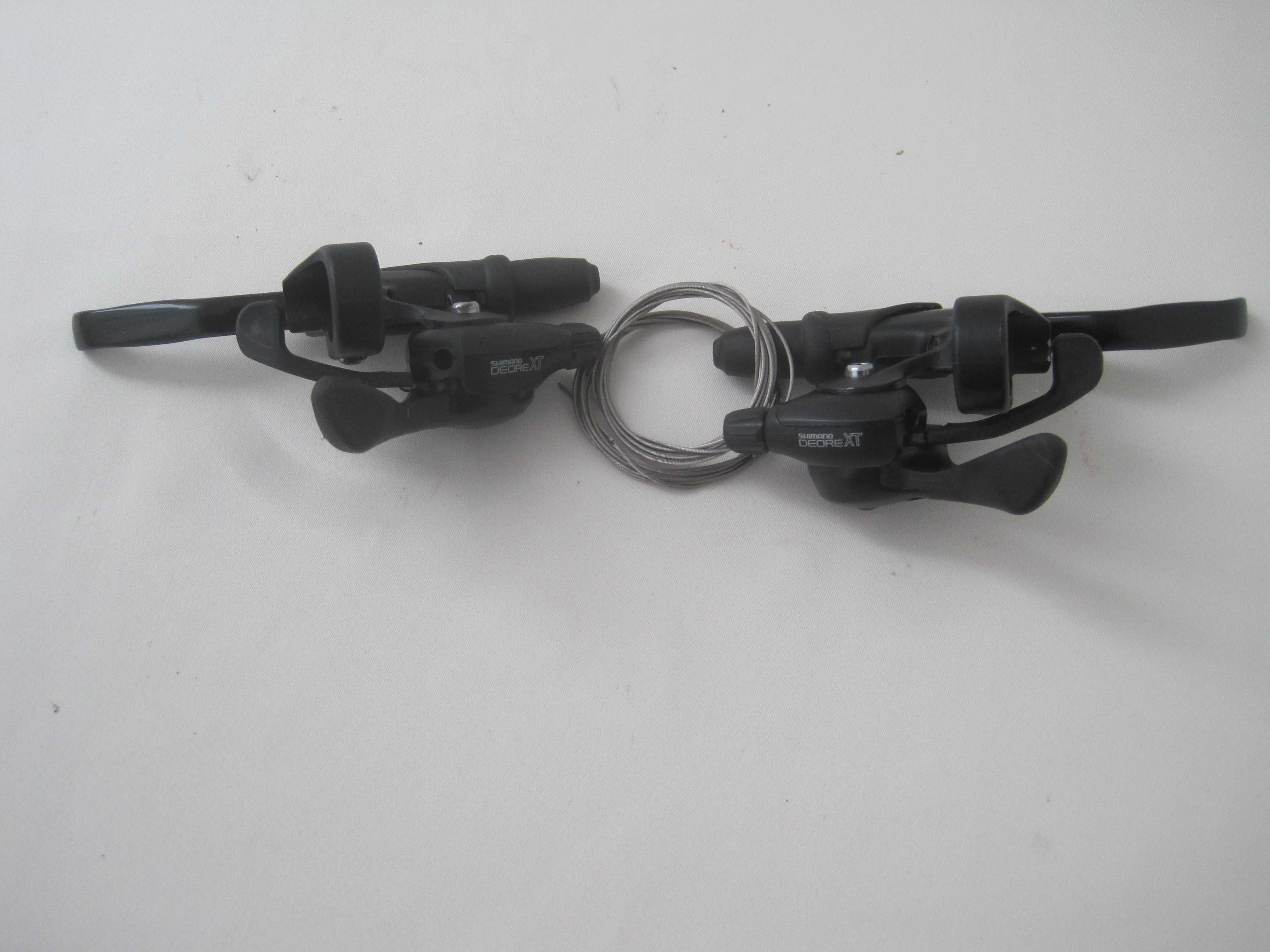 Shimano Deore XT ST-M095-3x7 speed shifters