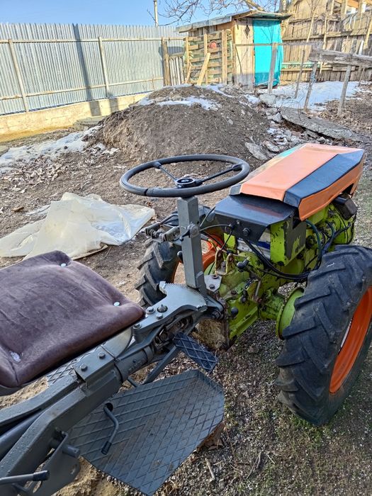 Vând motocultor 4x4 motor  lombardini 18 cai