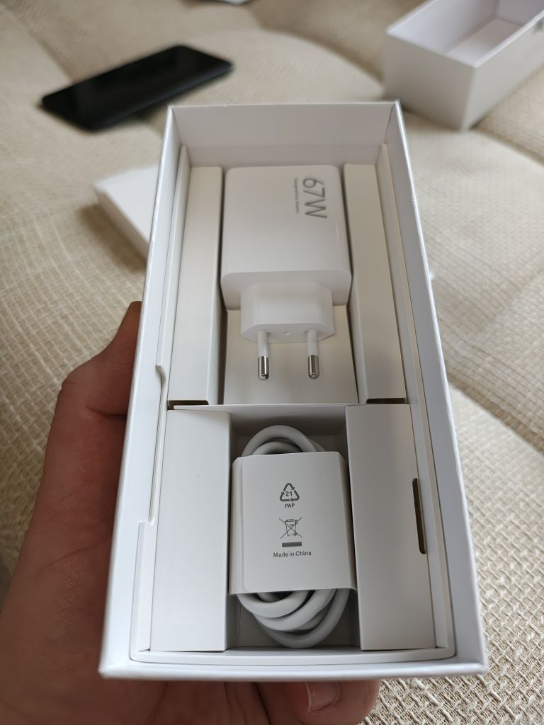 Xiaomi 13 T RAM 8 GB, RAM 256 GB