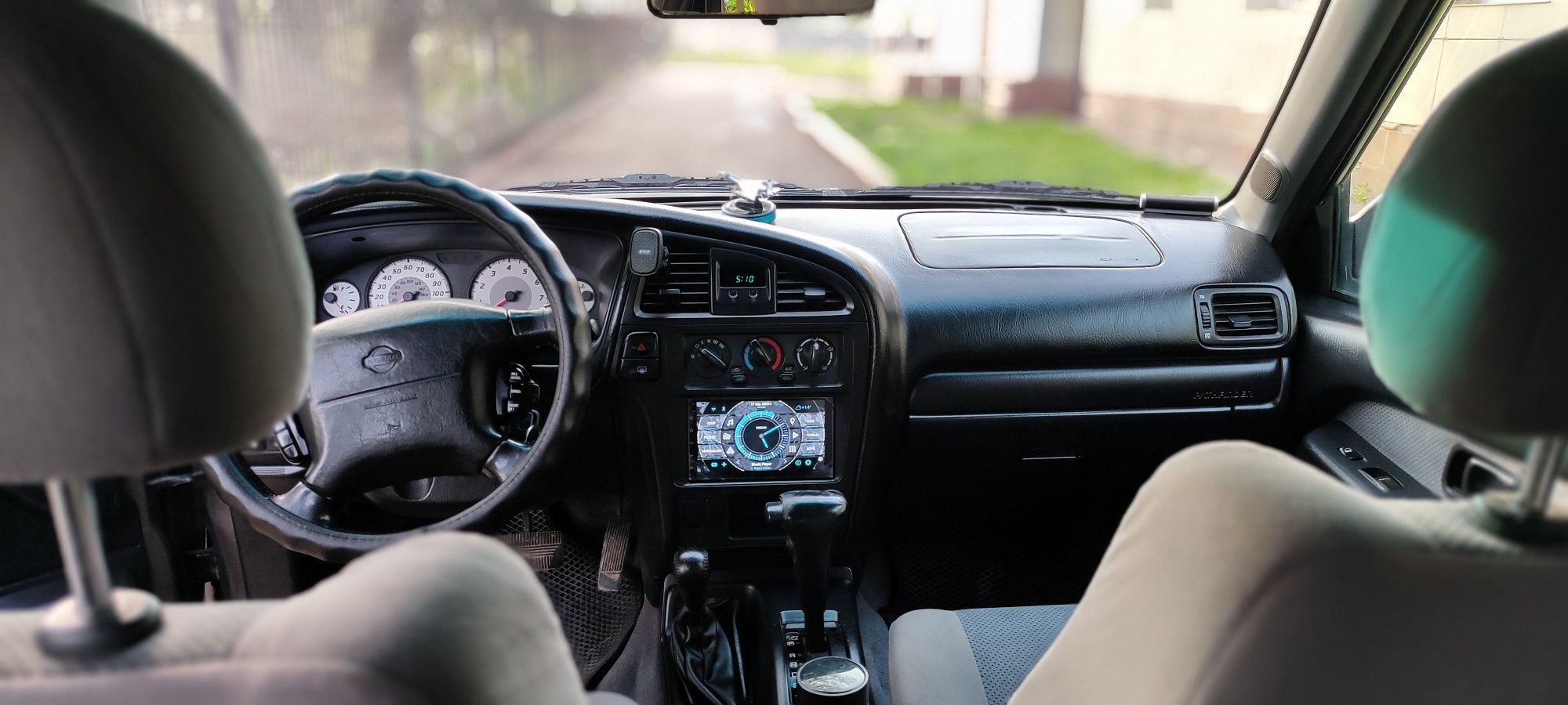 Nissan pathfinder R50