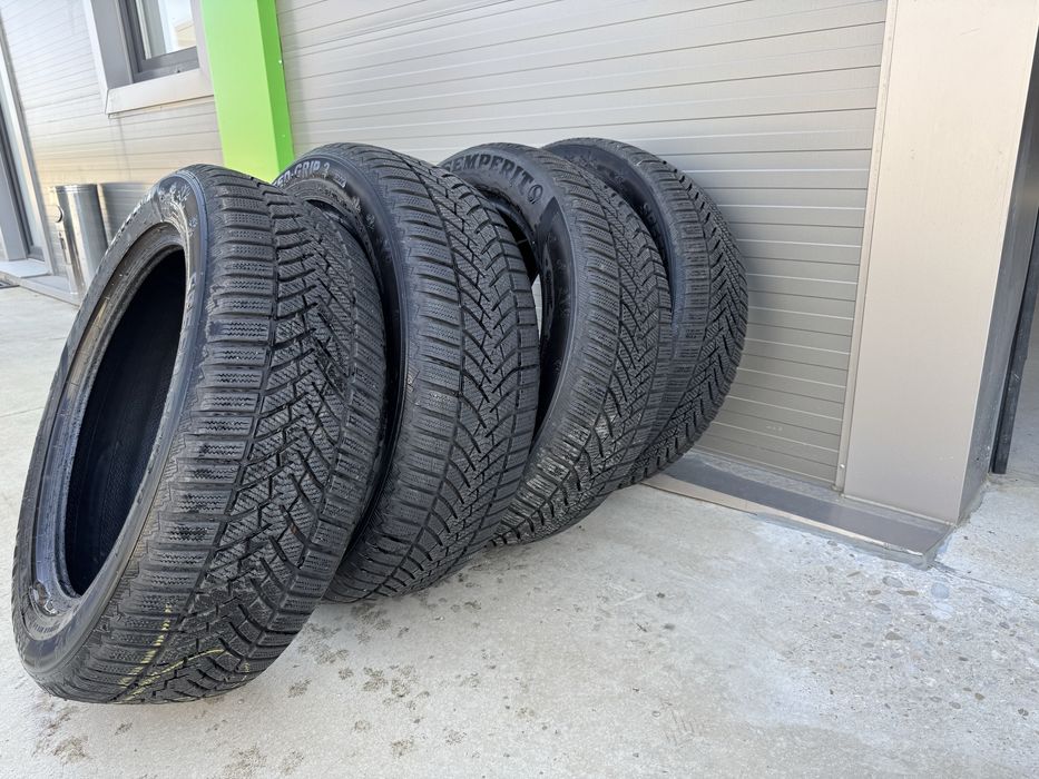 Set complet cauciucuri SUV 235/55 R19 XL