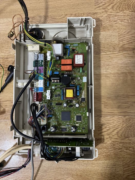 Placa electronica VAILLANT.