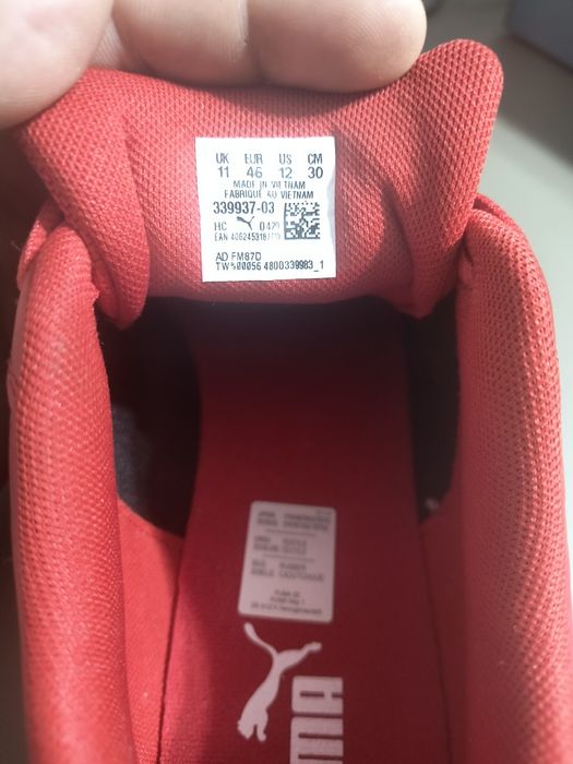 Adidași Puma Ferrari Nr 46 dar se potrivesc mai bine pe 45