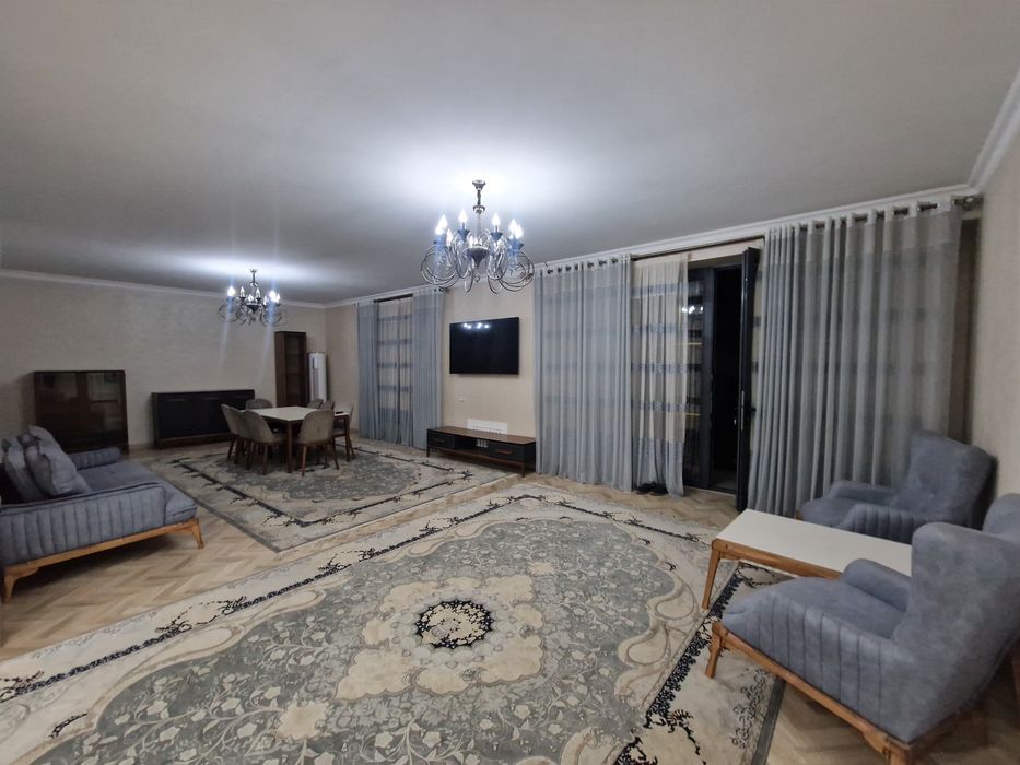 Ховли уй ижарага берилади!Ориентир Центир Стоматология, 3 хона. 150 кд