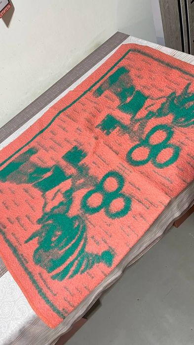 Продам шерстяные одеяла