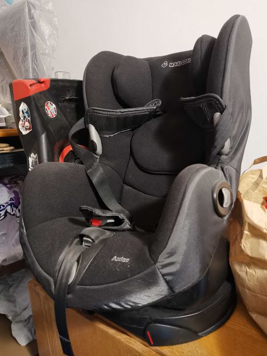 Столче за кола Maxi Cosi Axiss
