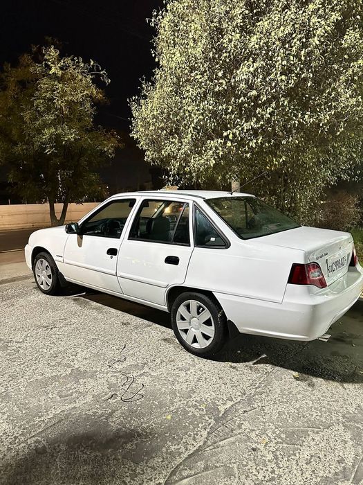 Nexia 2 super kanditsaner 2015 sotiladi