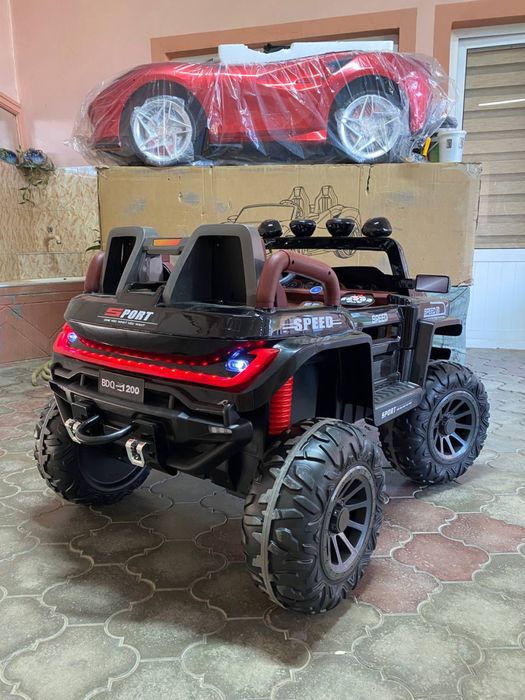 Katta bolalar mashinasi 24V ikki o’rinlik детская машина с пультом 4х4