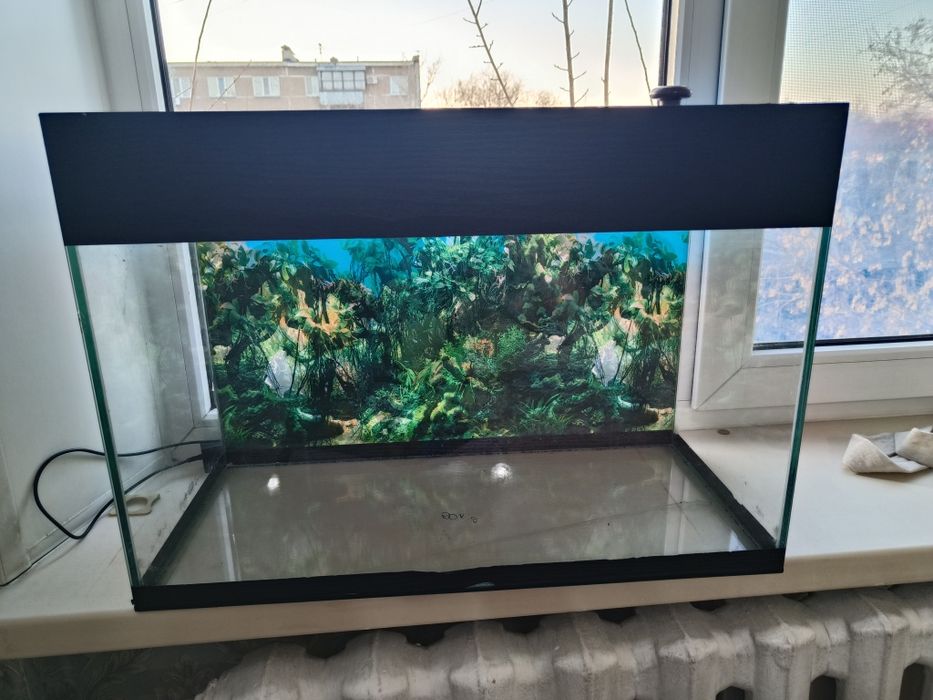 Продам аквариум 50 л