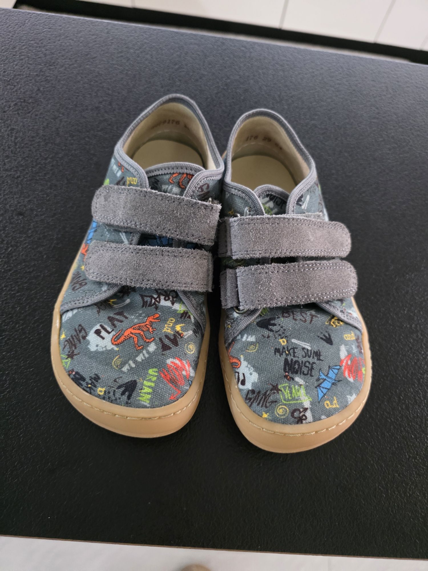 Детски чехли Crocs и пантофи Froddo