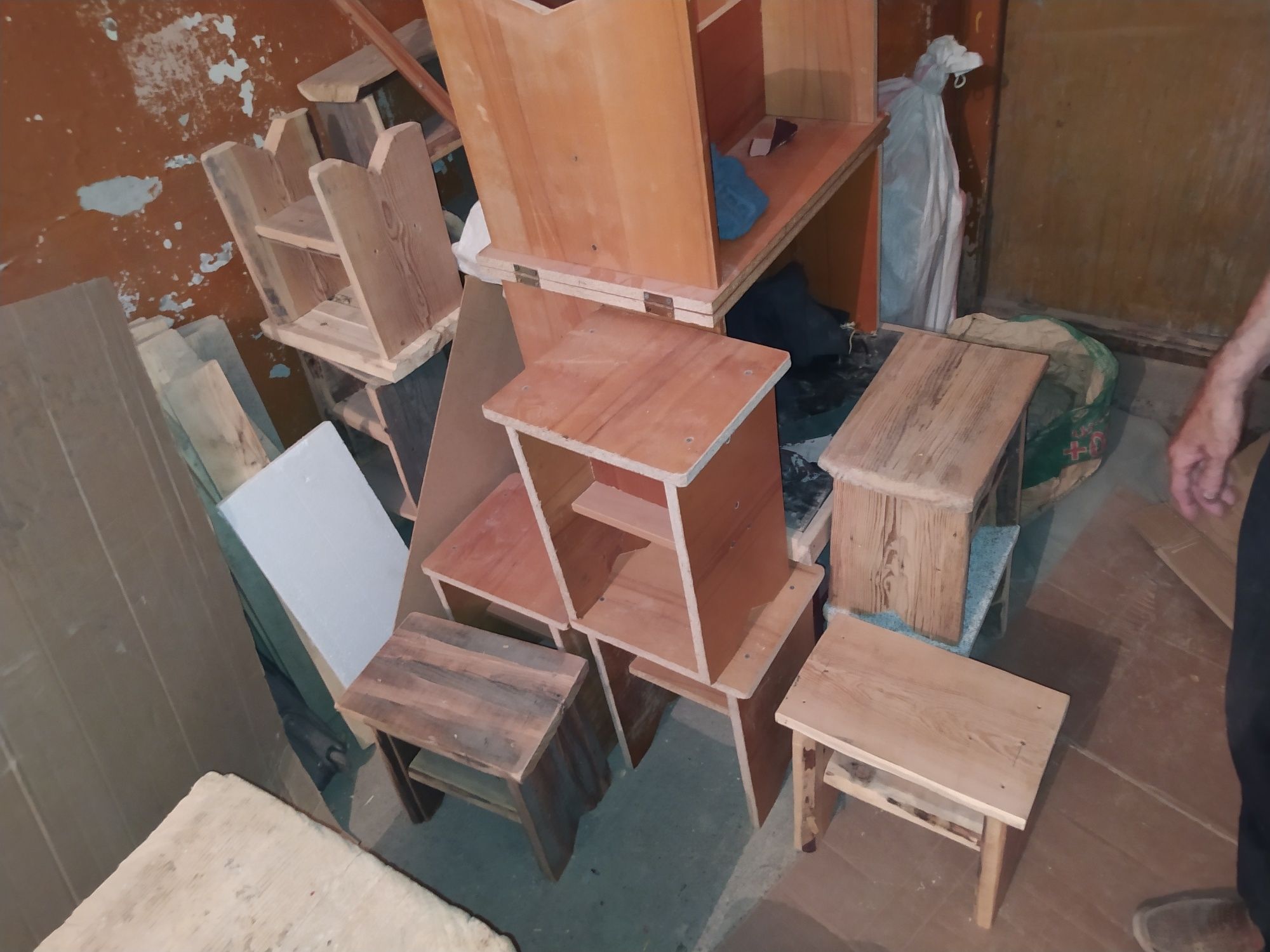 Продам стульчики(Тақтар)
