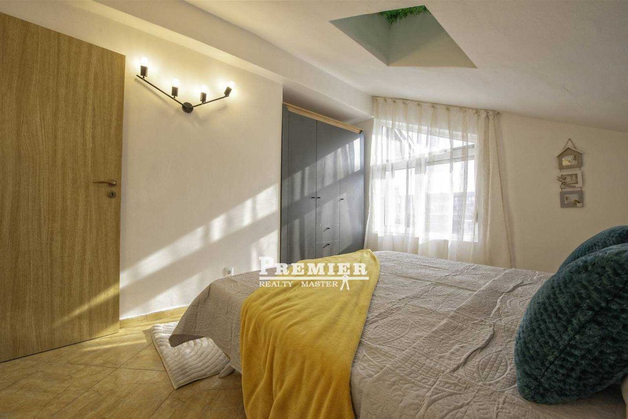 Продава се Двустаен апартамент в к.к. Слънчев бряг - 55 кв.м за 1037 €/кв.м - Снимка #9