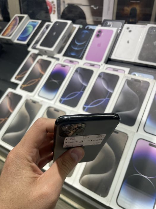 iPhone 11 pro 256 ideal