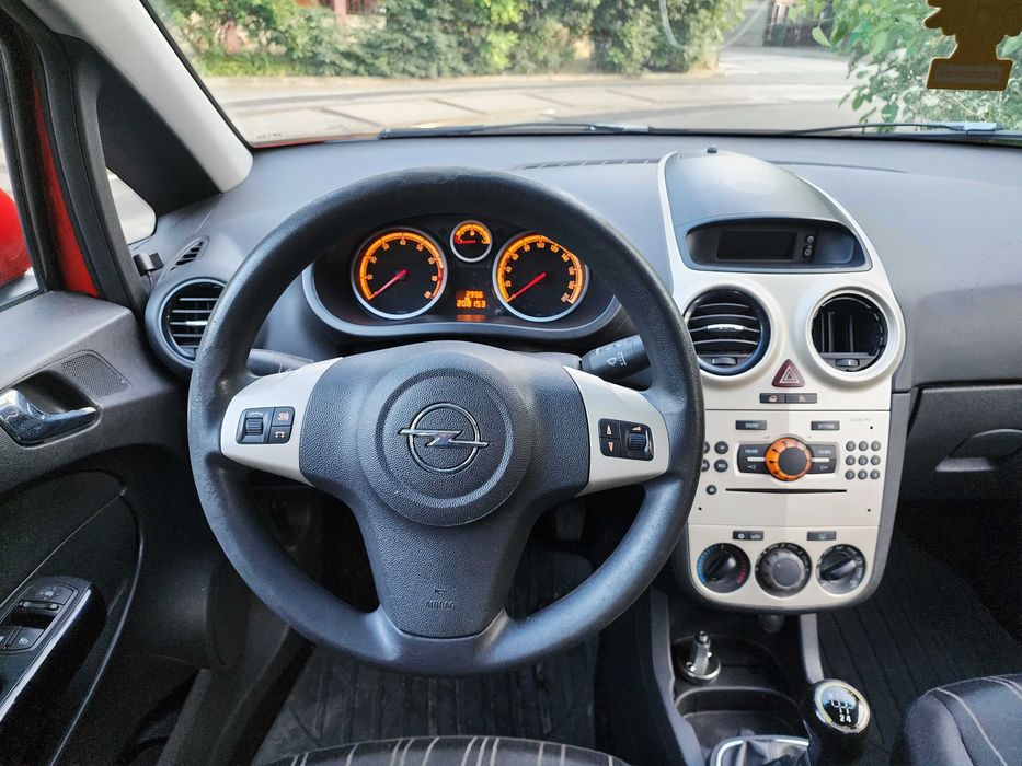 Opel Corsa 1.2 benzina - GPL