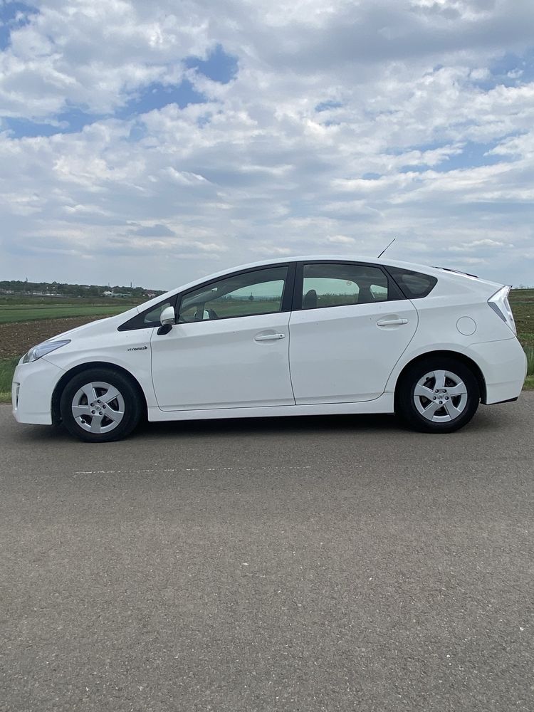 Toyota prius G3 HIBRID+ Gpl 2014