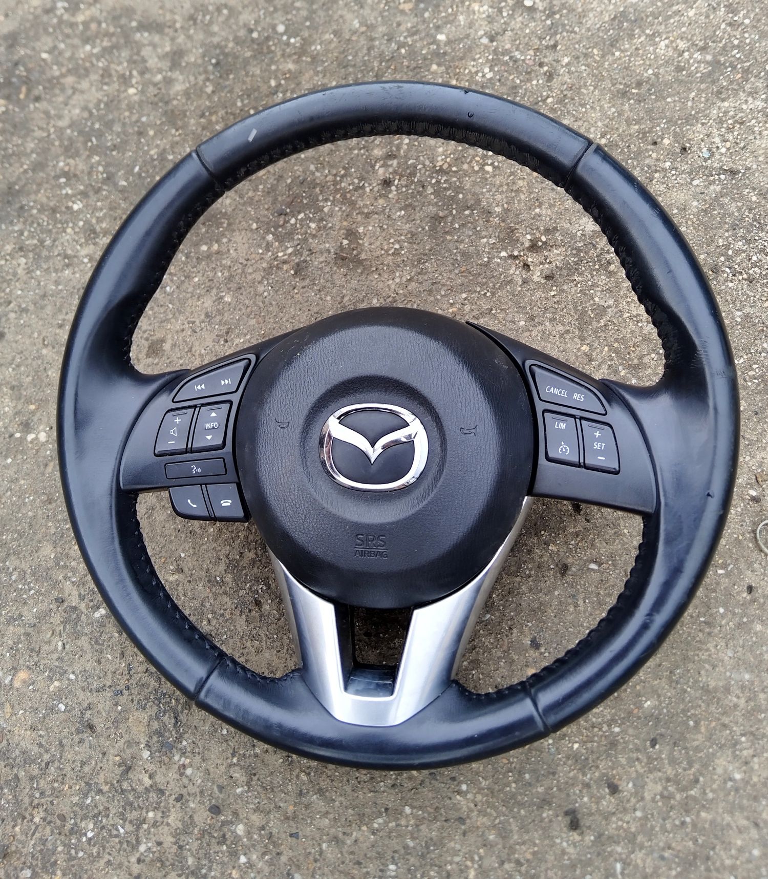 Volan piele + airbag Mazda 6 GJ an 2012-2021 ( IMPECABIL )