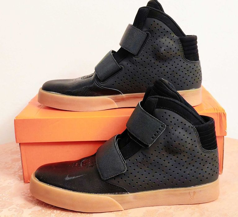 Nike Flystepper 2K3 Anthracite Black чисто нов 44ти номер 28.5см кутия
