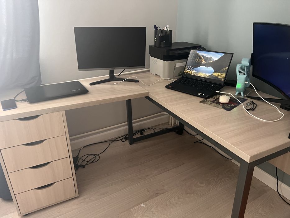 Стол комьютерный офисный угловой