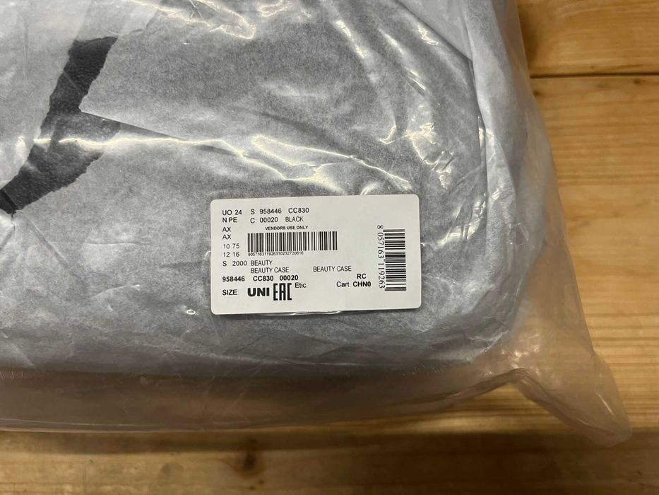 Geanta ARMANI EXCHANGE cu bareta detasabila pentru incheietura, Negru