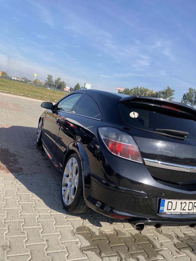 Dezmembrez opel astra h 1.9 150cp