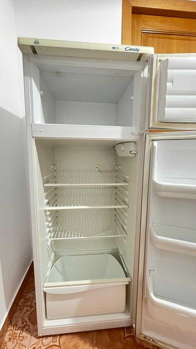 Frigider Candy cu congelator