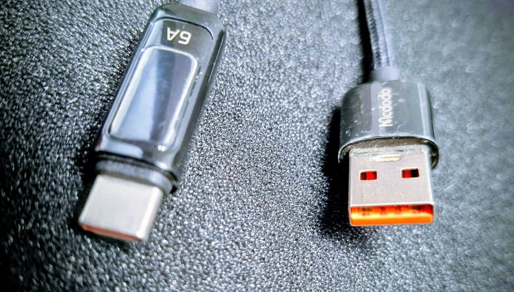 Смарт заряден USB кабел с дисплей