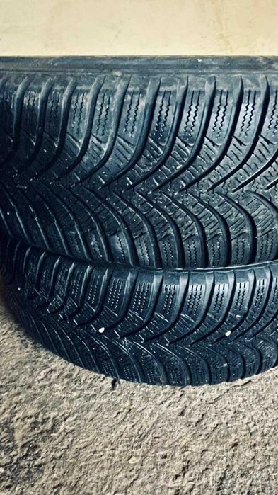 Vând roti in 4 prezoane Hankook 195/65/R15