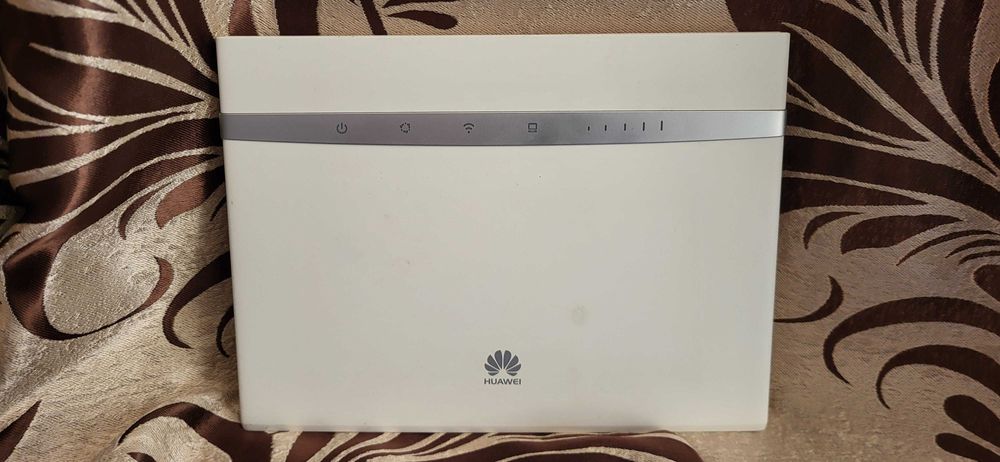 Router 4G cu sim Huawei B525s-23a, 2.4GHz si 5GHz, liber de retea