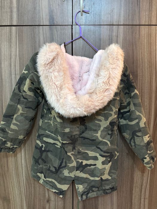 Продавам зимно яке за момиче