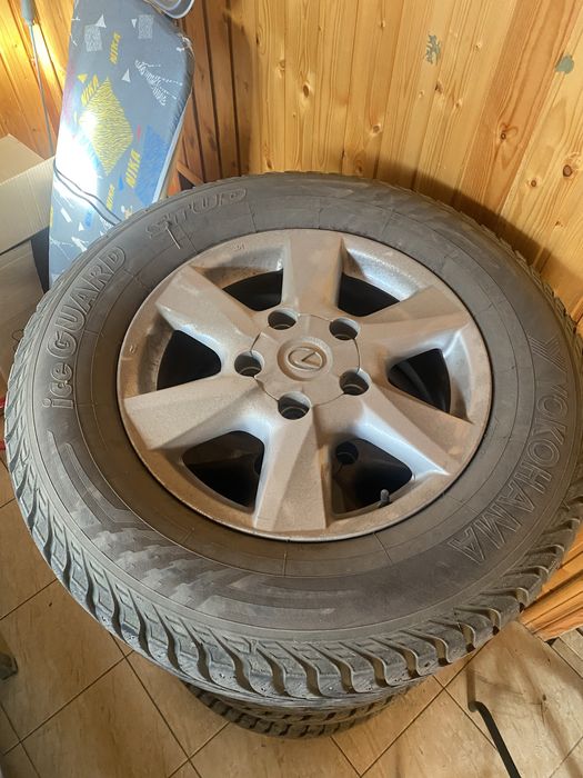 Продам шины на лексус 570 с дисками