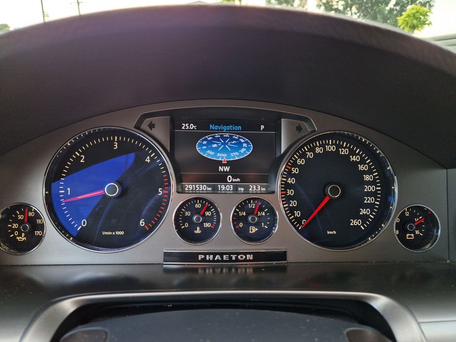 Volkswagen Phaeton 3.0Tdi / 2009 / Variante Cap tractor