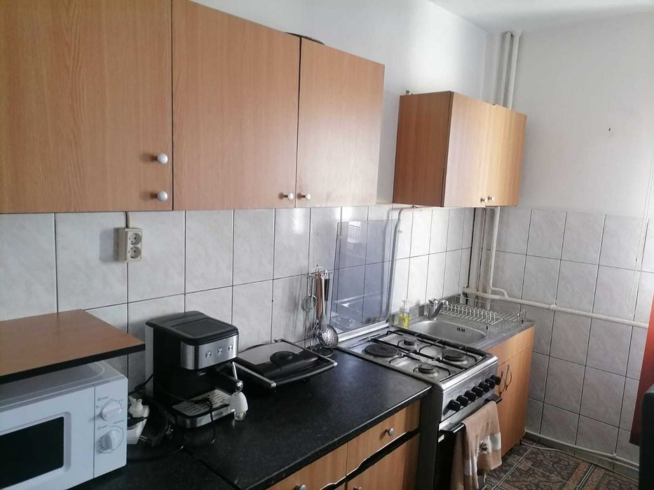 Inchiere apartament 3 camere, D, cartier Alexandru cel Bun, Iasi