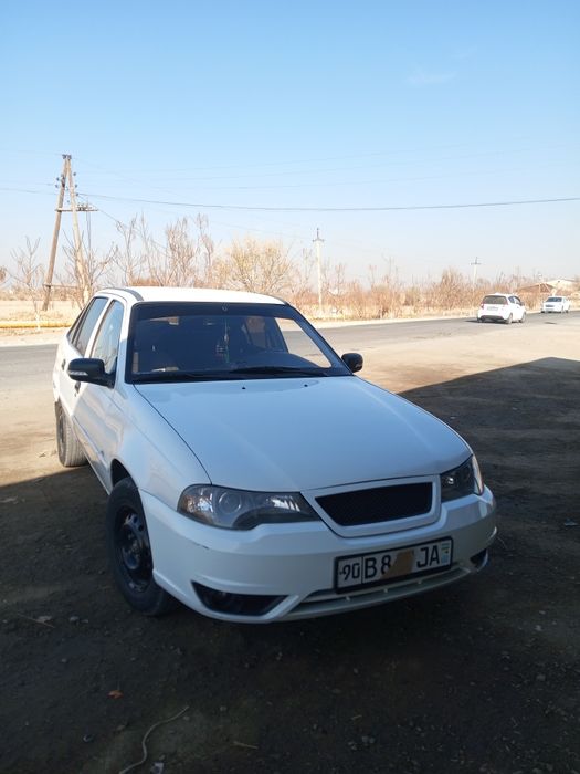 Nexia 2 2015 sotiladi