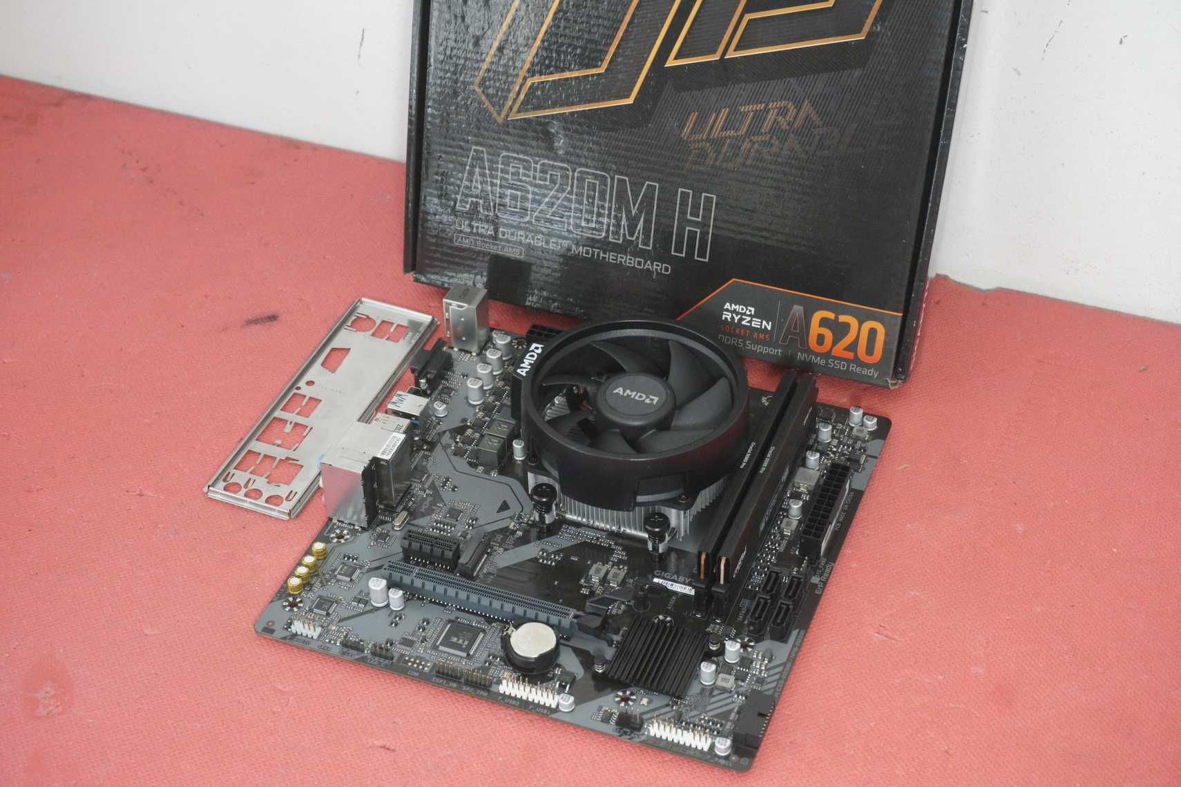AM5 Компютърен Bundle / Ryzen 5 8400f / A620 / 32GB DDR5 RAM /Вкл.ДДС