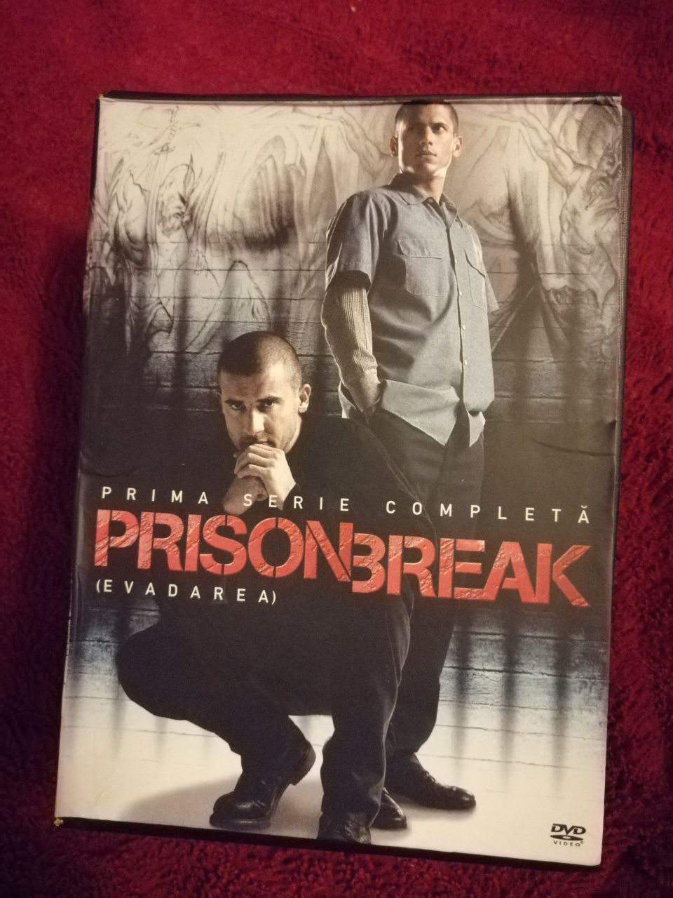 Vand dvd-uri originale cu prison break sezonul 1