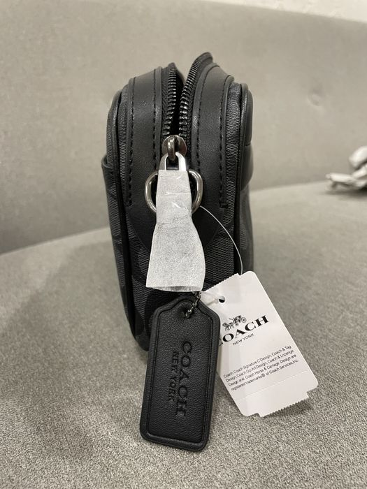 Мъжка кожена чанта Coach